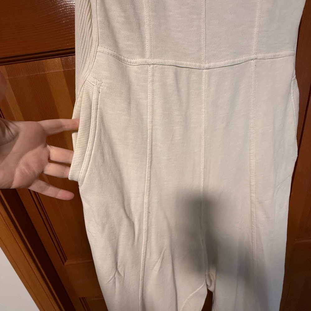 Elegant Cream Jumpsuit - Picture 8 of 13